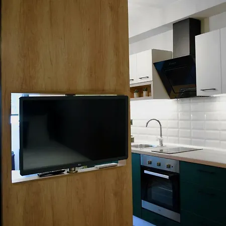 Q Luxury Апартаменты *