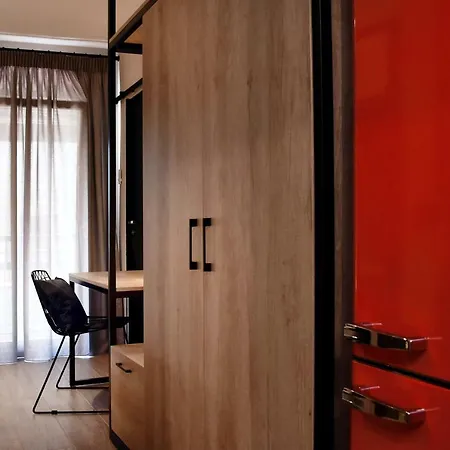 Q Luxury Салоники