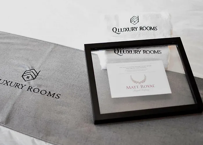 Q Luxury Apartament *