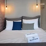 아파트 Q Luxury