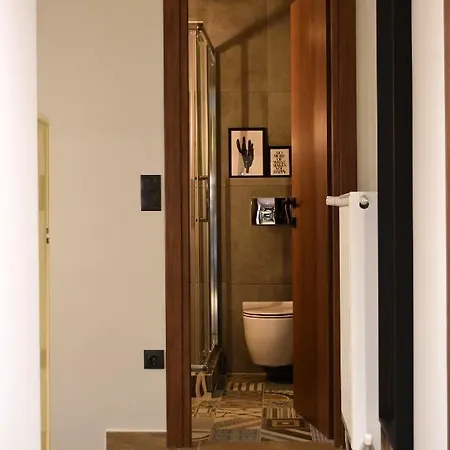 Q Luxury Apartamento Tessalónica
